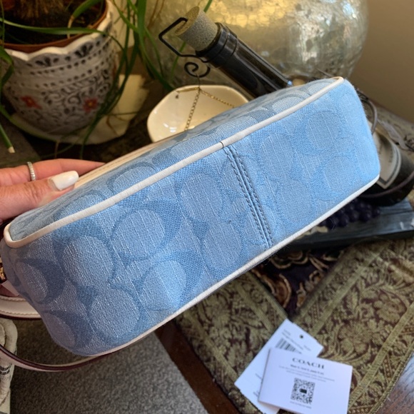 Authentic COACH Signature canvas/ smooth leather top zip Crossbody - Picture 7 of 11